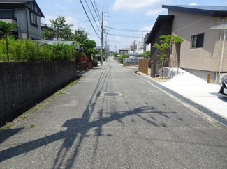 【前面道路含む現地写真】 | 川西市大和東1丁目91の18　建築条件無土地