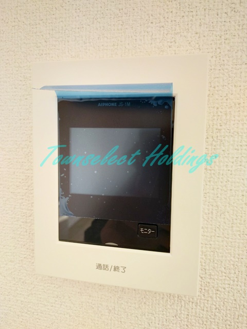 茅ヶ崎市東海岸北４丁目のアパートのセキュリティ|訪問者の顔が確認できるモニターホン付き