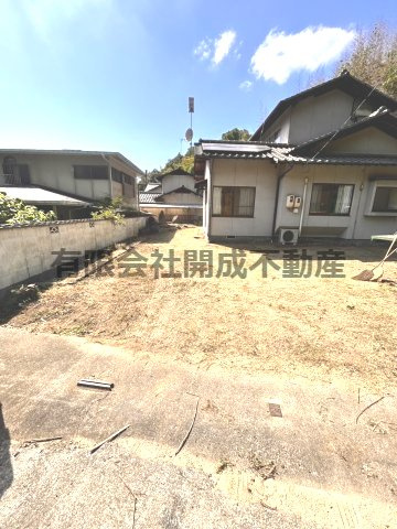 倉敷市福田町浦田の外観|カースペースがあります