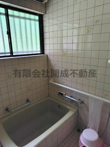 倉敷市福田町浦田の浴室