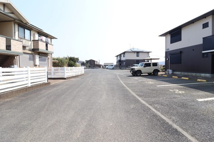 ラ・パストラル　Ｆ・Ｇの駐車場|駐車場