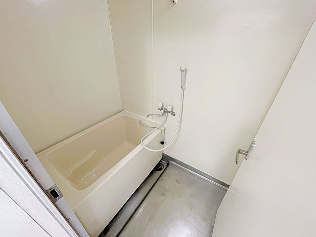 【浴室】 | エリンデール桜本町（旧：コーポわかくさ）名古屋市賃貸・エレベーター付】
