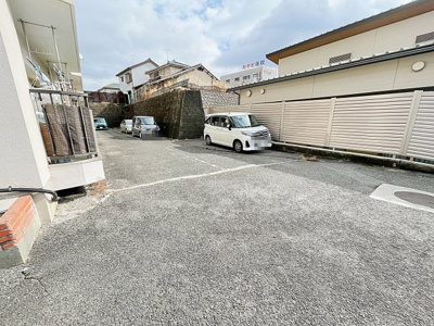 【駐車場】 | エリンデール桜本町（旧：コーポわかくさ）名古屋市賃貸・エレベーター付】