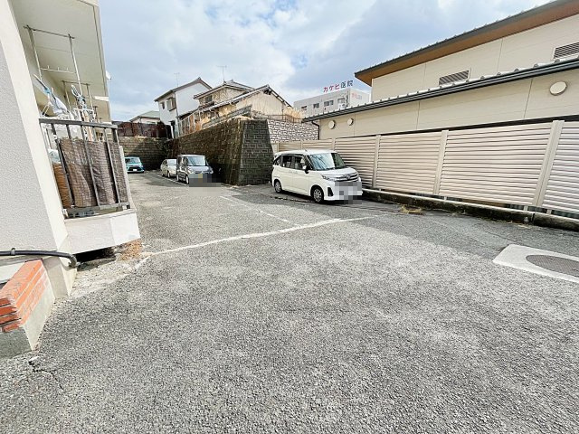 【駐車場】 | エリンデール桜本町（旧：コーポわかくさ）名古屋市賃貸・エレベーター付】