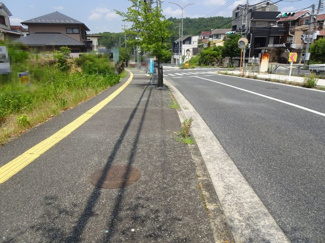 【前面道路含む現地写真】 | 川西市清和台西1丁目2の11　建築条件無土地