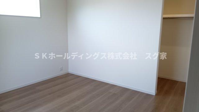 高槻市大和２丁目新築戸建て住宅の洋室