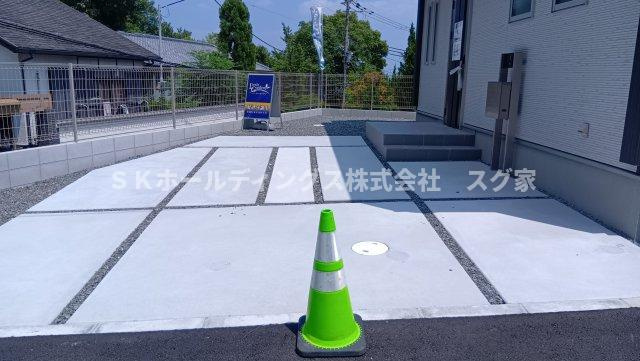 高槻市大和２丁目新築戸建て住宅の駐車場