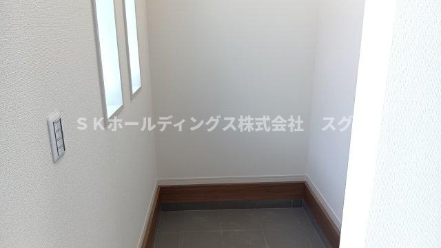 高槻市大和２丁目新築戸建て住宅の玄関