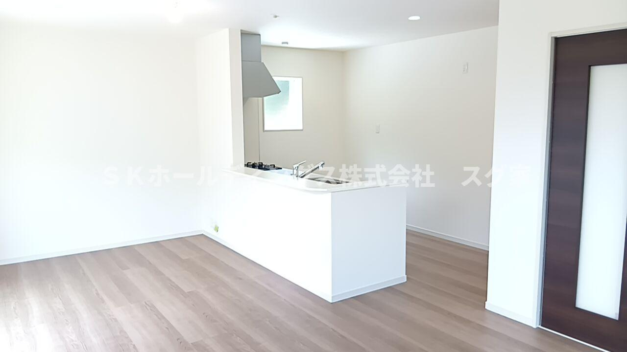 高槻市大和２丁目新築戸建て住宅の居間・リビング