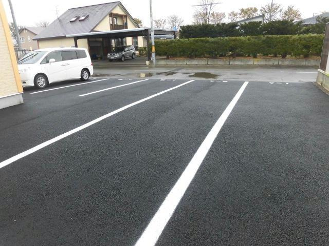 スパークリングハウス・Ⅰの駐車場
