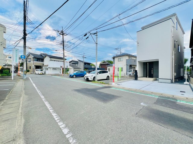 高崎市上和田町の前面道路含む現地写真|暮らしやすい住環境♪