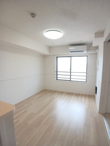 【居間・リビング】 | ヒカルサ岸和田畑町