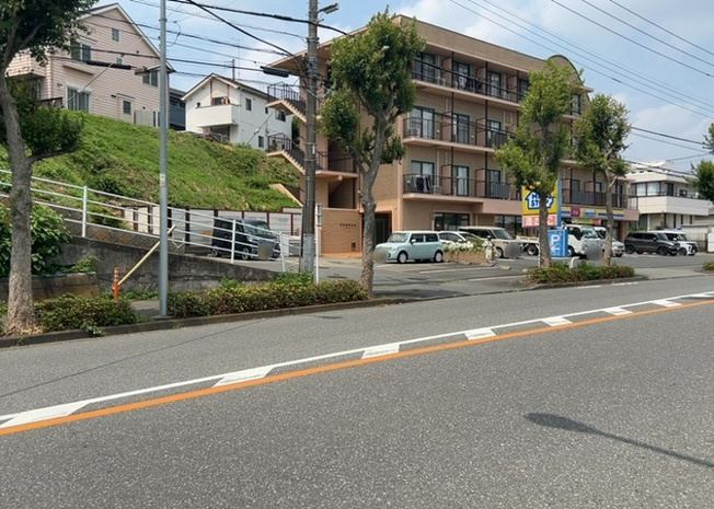 【展望】 | 土地の地勢が高台の場合、景色を綺麗にみることができ、景色にこだわってお家探ししている方におすすめです！また平坦地よりも風通しがいいというメリットがあります。デメリットもあるので是非現地でご確認下さい。