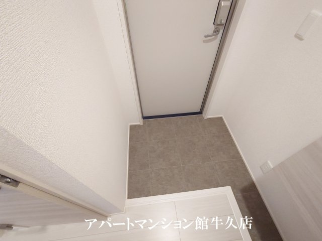 Ravewel 田宮の玄関
