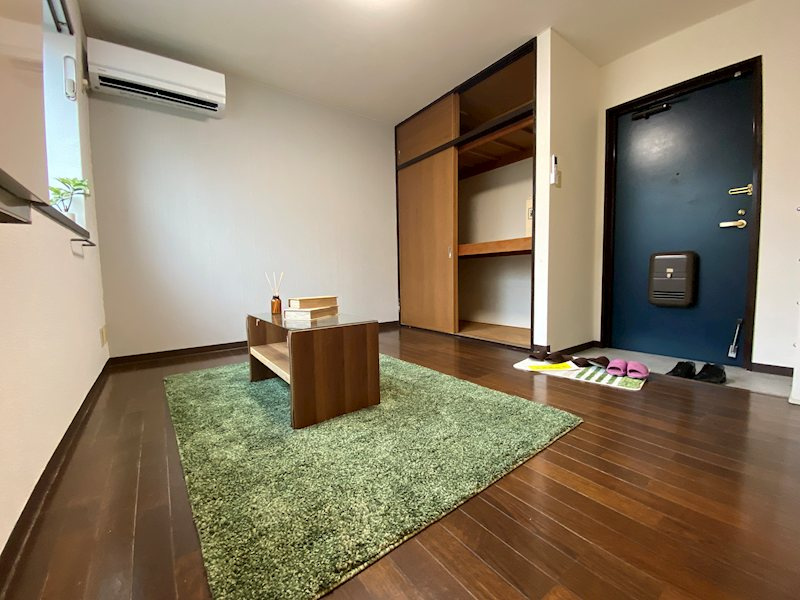 八王子市上野町の賃貸マンションの居間・リビング