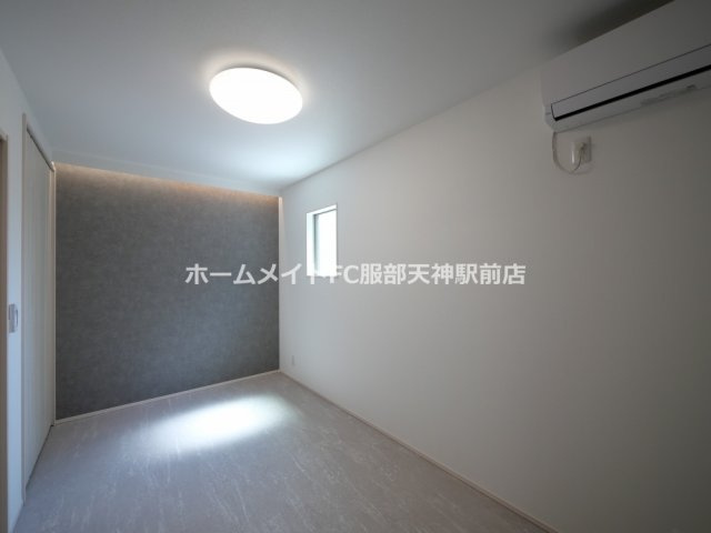 ベリッシモ蛍池の洋室
