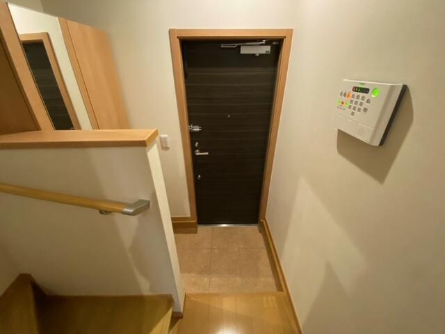 テラスすわやまの玄関