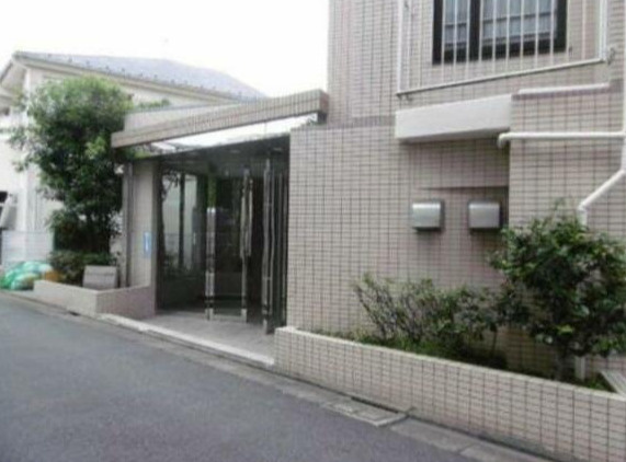  ワールドパレス三軒茶屋の外観