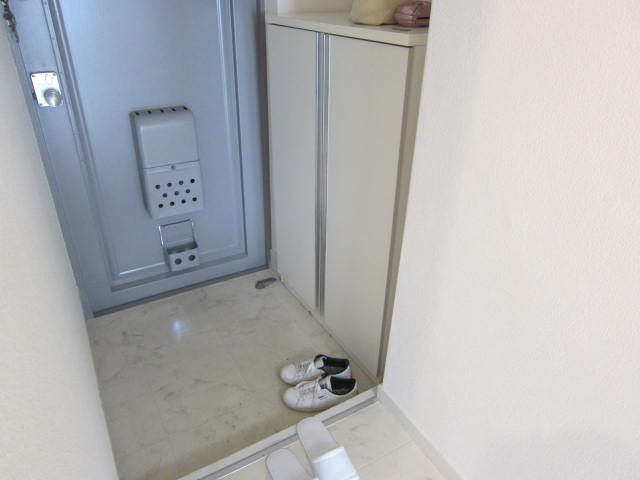 氷川ハウスの玄関