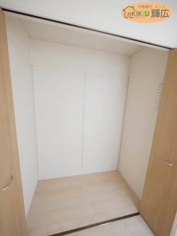 加古川市野口町良野　中古戸建の収納