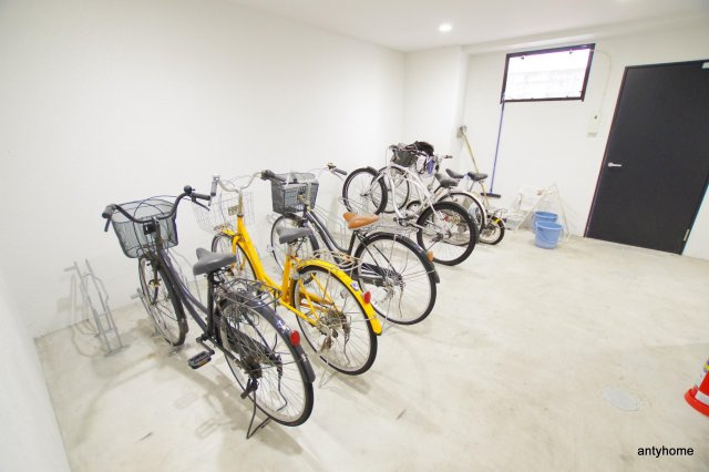 ラフォーレ東野田2　仲介手数料無料の駐車場