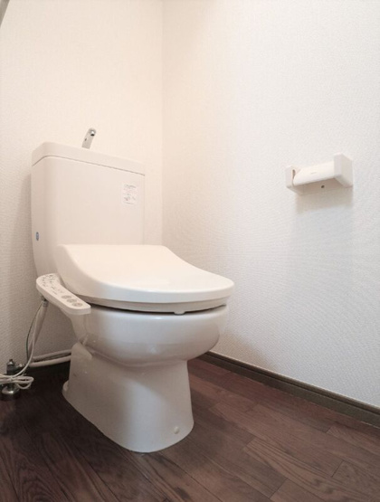 【トイレ】 | Ever Grace | 清潔感のあるトイレです