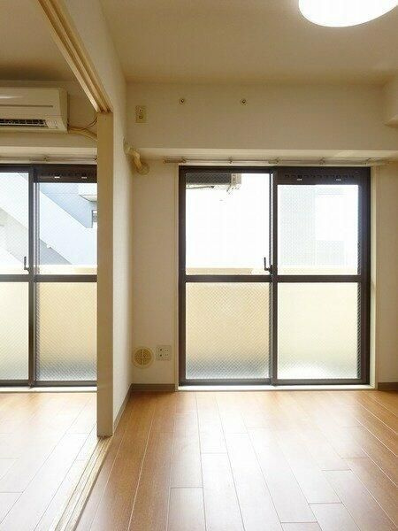 ライオンズマンション吉野町第壱壱の居間・リビング