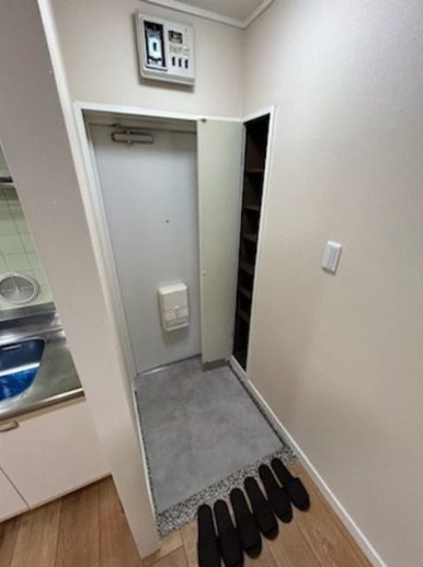 メゾンエムワンの玄関