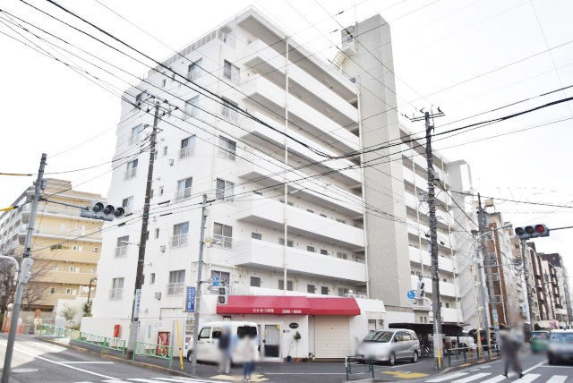 【現況写真】 | サニーコート東中野 | さほど大きなサイズではありませんが、清潔感があり、好感の持てるマンション外観。ぜひ一度、現地でご覧ください。～即日のご見学可能～　お問合せはお気軽にどうぞ。