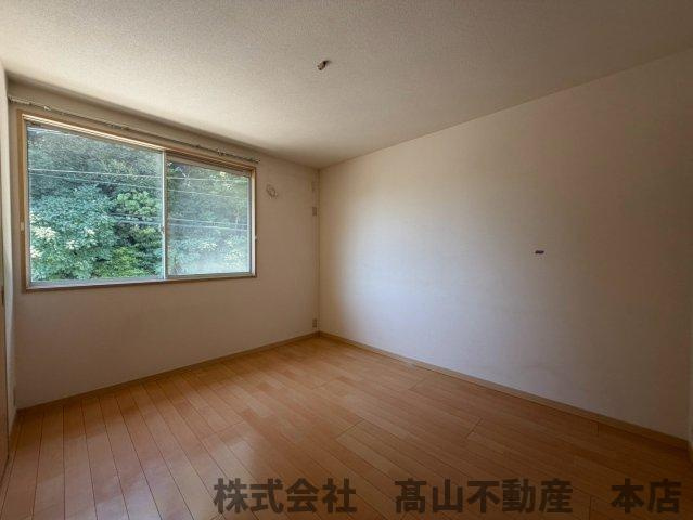 遠賀郡岡垣町中央台２丁目のアパートの洋室
