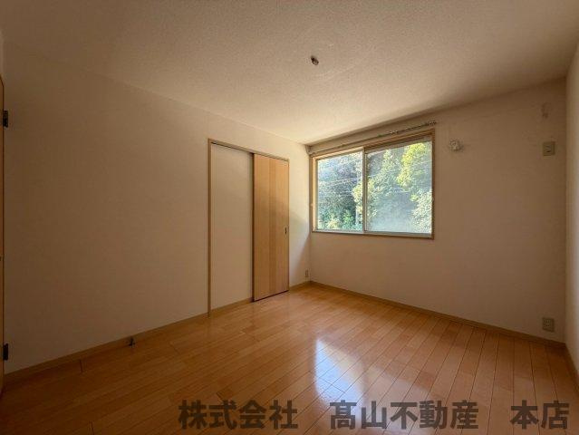 遠賀郡岡垣町中央台２丁目のアパートの洋室