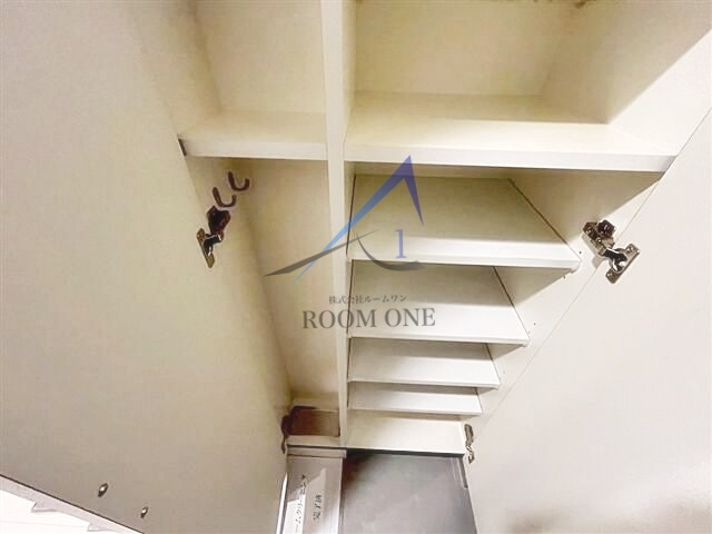 グラントゥルース門前仲町の内装|シューズボックスです。
