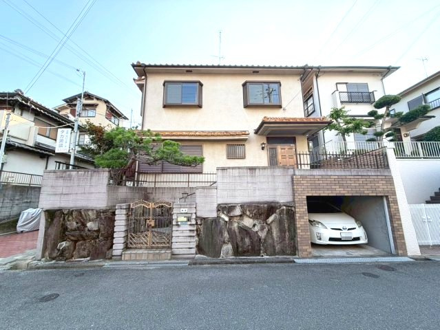 太秦東が丘一戸建の外観