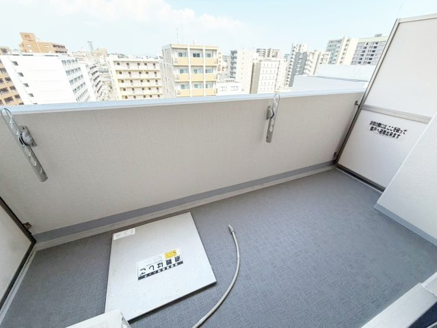 TMK江坂のバルコニー