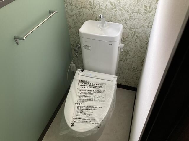 柏の葉２丁目戸建のトイレ|落ち着いた色調のトイレです