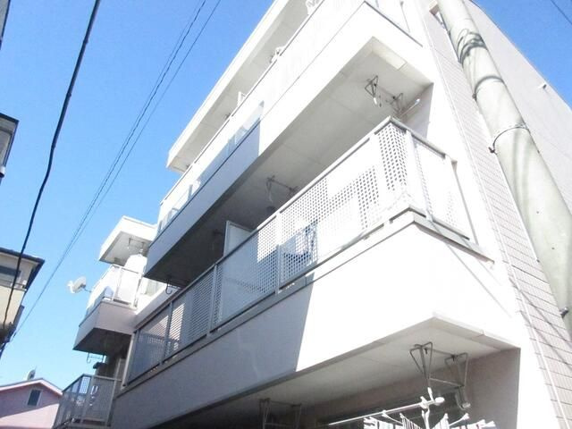 ニューフィールドの外観