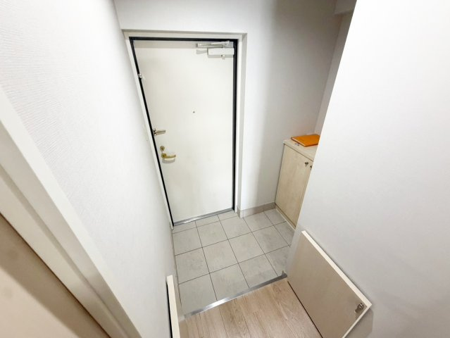 TMK江坂の玄関