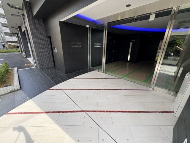 【エントランス】 | セレニテ江坂エクラ