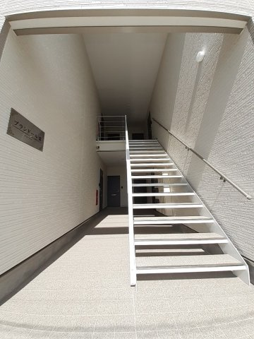 【エントランス】 | プランドールⅢ