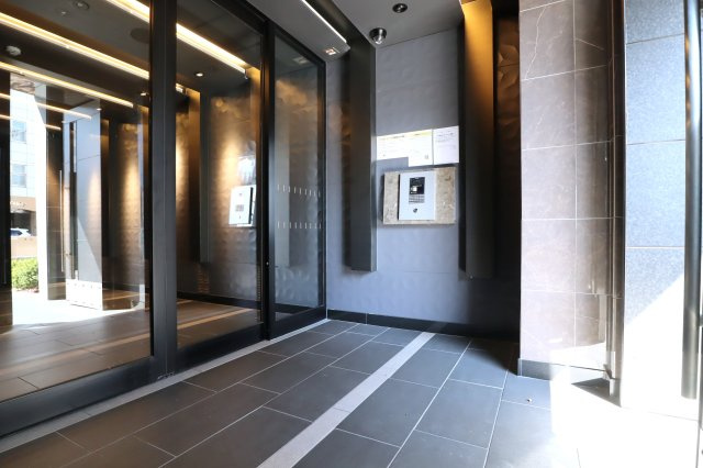 【エントランス】 | ディアレイシャス名古屋ステーション | 毎日通るエントランスはこのようになっています