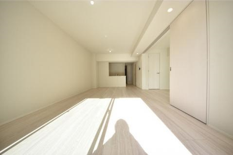 港区西麻布３丁目の賃貸マンションの居間・リビング