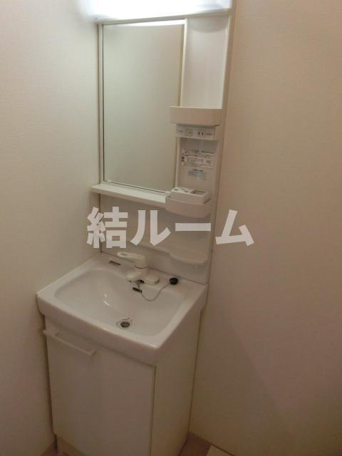 荒川区東尾久６丁目のアパートの洗面所
