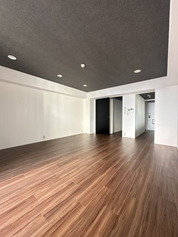 大阪市中央区松屋町住吉の賃貸マンションの居間・リビング