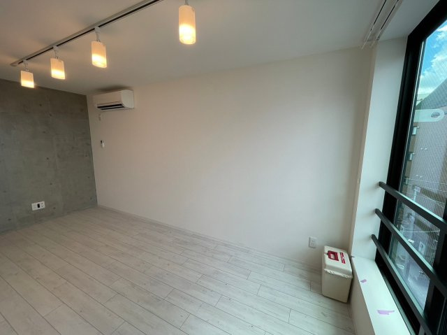 Domani 目黒本町の居間・リビング|ゆったり過ごせる居間です