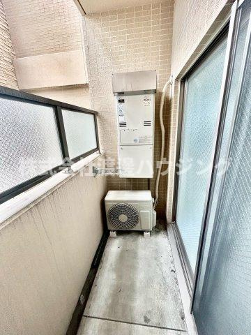 フレール江坂公園のバルコニー