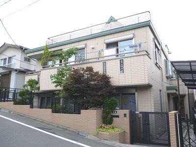 ドルフ岡本 の外観