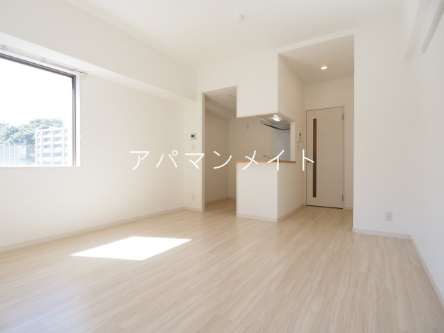 【居間・リビング】 | 戸塚周辺ならアパマンメイトへＬｅｔｓ Ｇｏ ！