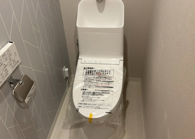 【トイレ】 | メイツ相模大野 | トイレは大きさや形、機能、抗菌性などが異なる多種多彩なタイプが各メーカーから出ています。それぞれに良さがあるため、事前にどういったタイプのトイレがいいのかをご家庭内で決めて、内見に行くといいでしょう。