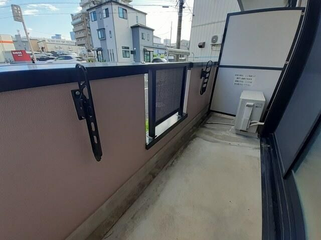 ネオ　ウィングのバルコニー