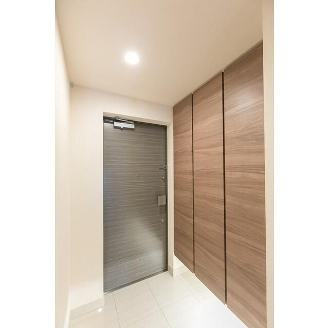 ブランズ川口本町の玄関